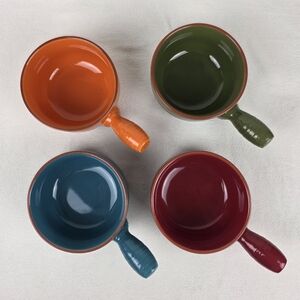 Lot 4 French onion soup bowls